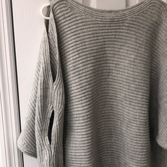 Daytrip Sweater - Picture 3 of 5